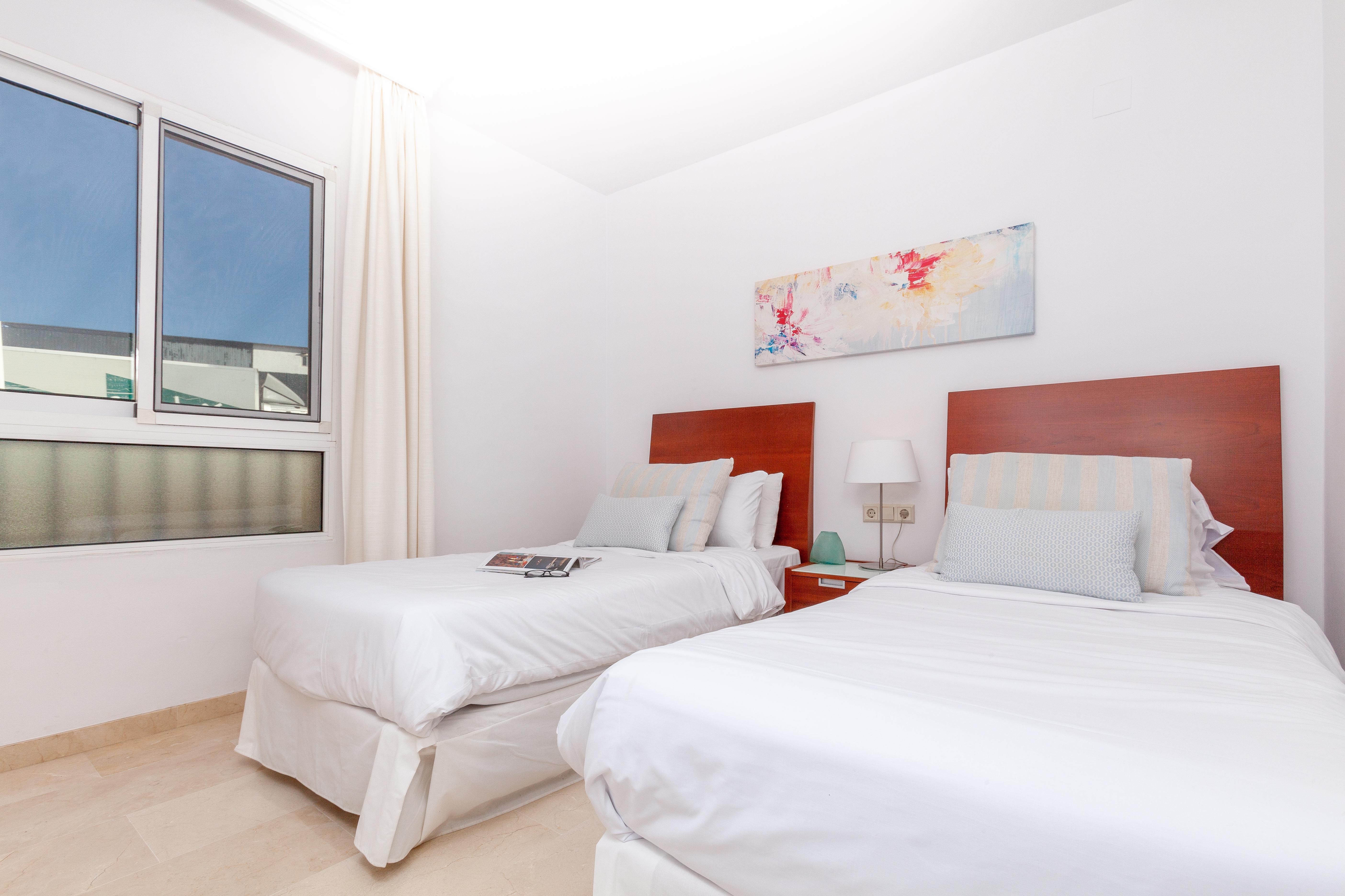 Ramada Hotel & Suites By Wyndham Costa Del Sol 푸엔히롤라 외부 사진