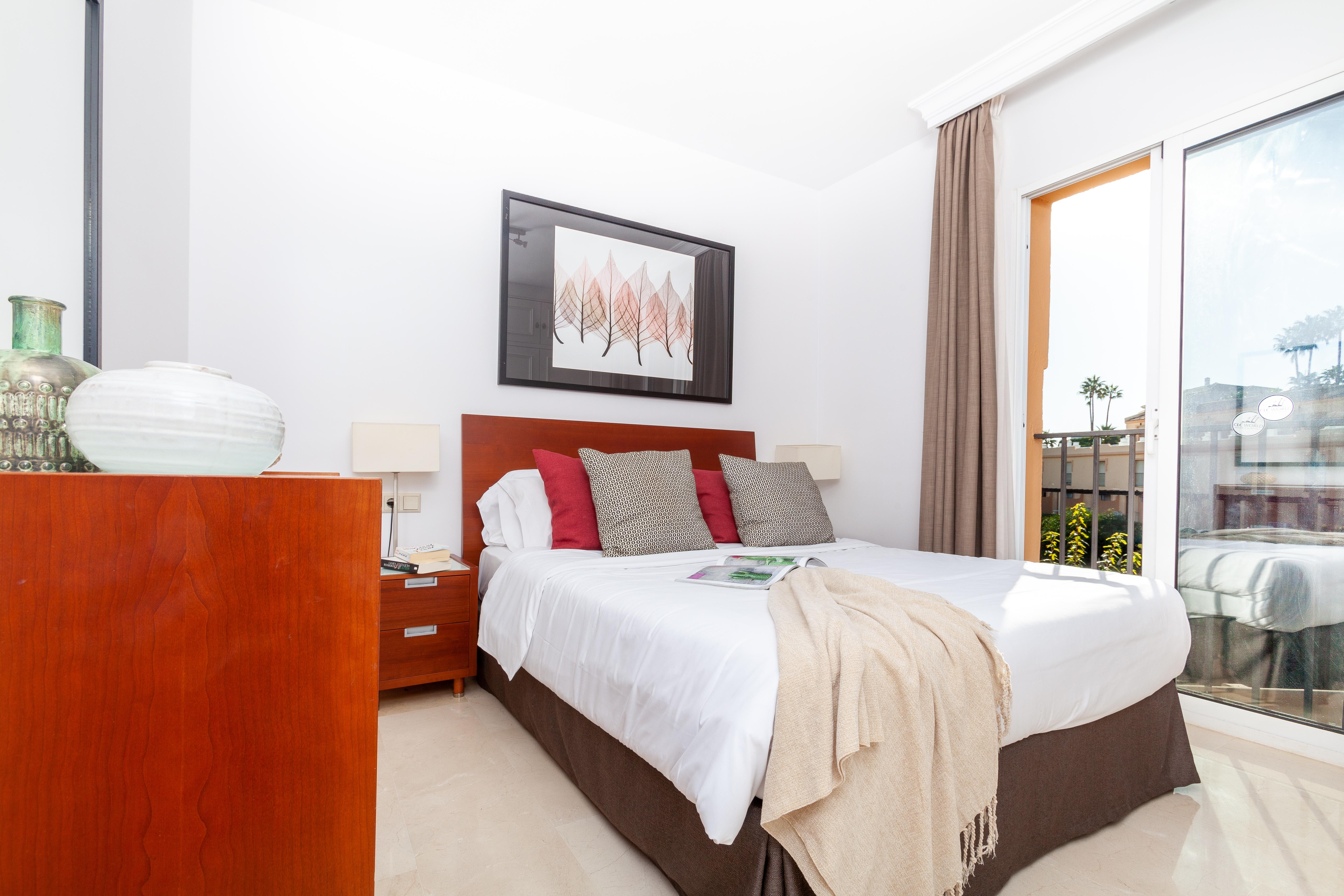 Ramada Hotel & Suites By Wyndham Costa Del Sol 푸엔히롤라 외부 사진